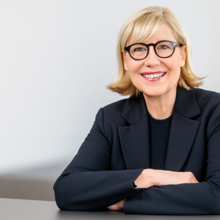 Prof. Dr. Dr. h. c . Ursula Gather